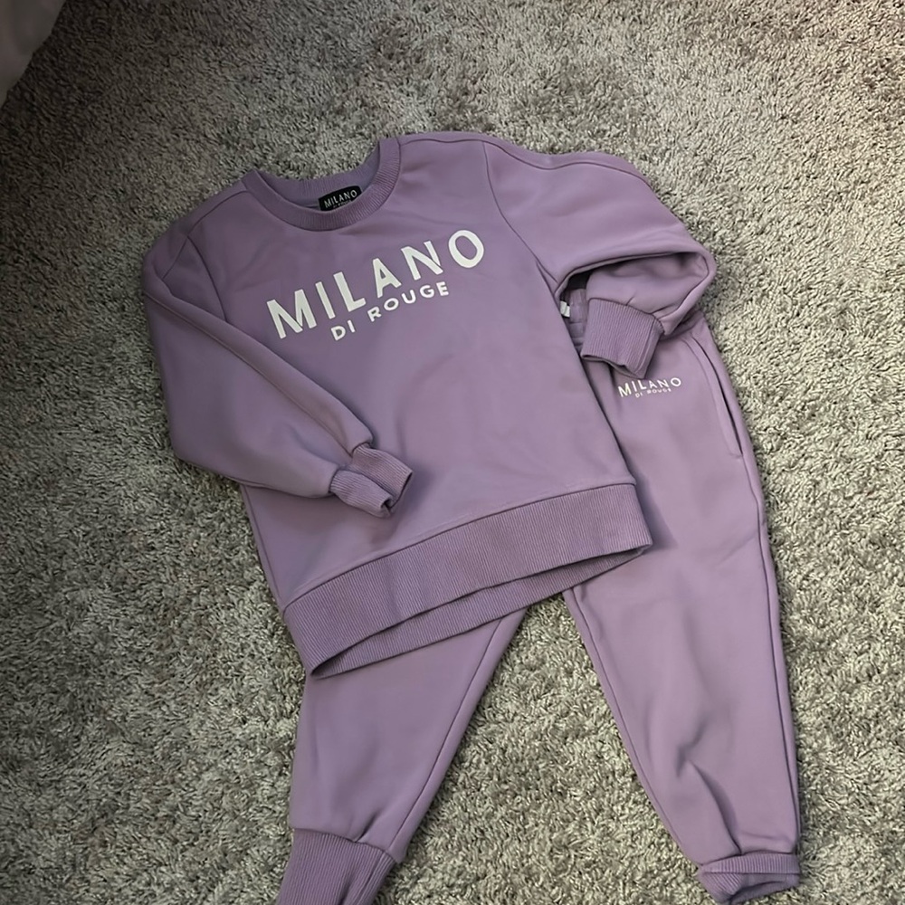 Milano Di Rouge sweat suit